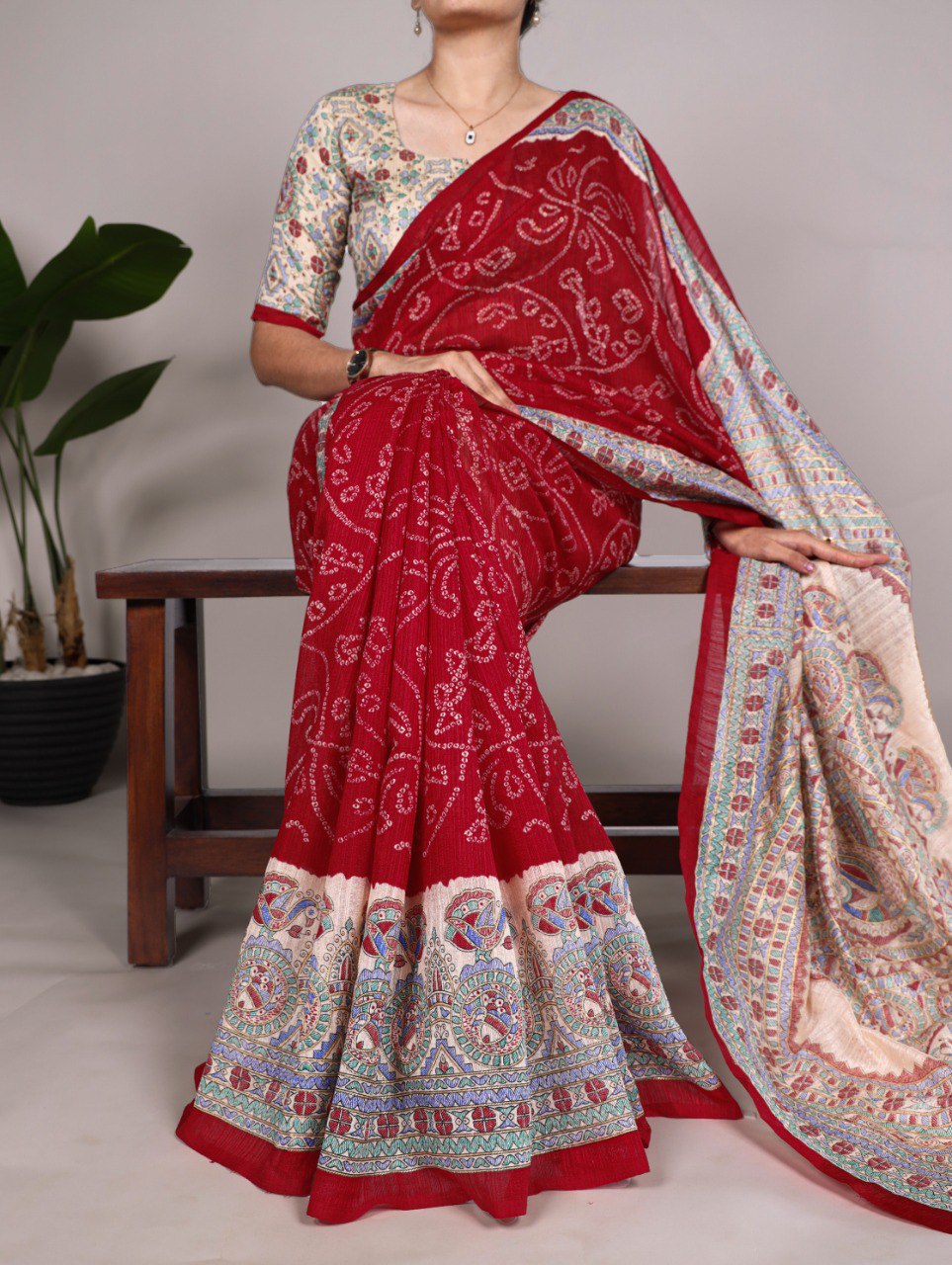 Traditional Fusion Print of Madhubani and Bhandhej work Saree