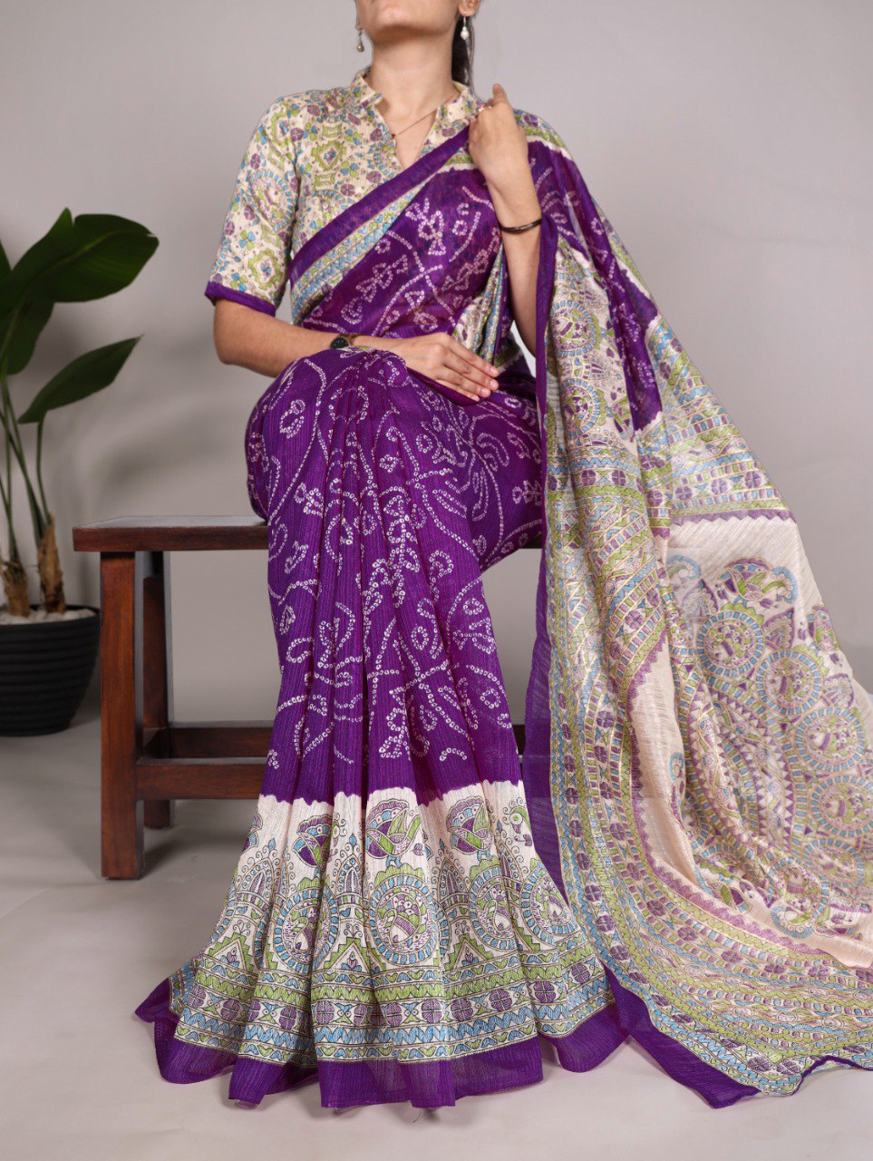 Traditional Fusion Print of Madhubani and Bhandhej work Saree