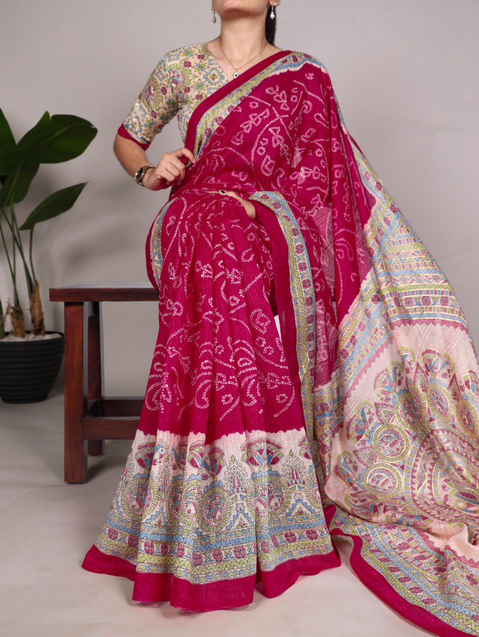 Traditional Fusion Print of Madhubani and Bhandhej work Saree
